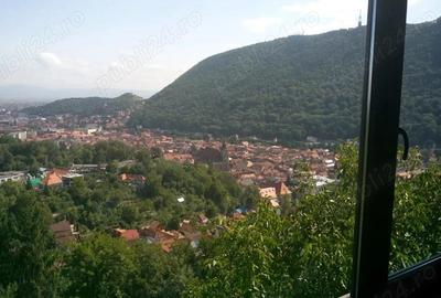 Apartament cu 3 camere decomandat în Centrul Istoric