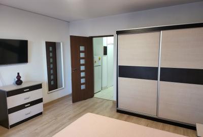 Garsonieră decomandată în Costin Georgian - 2