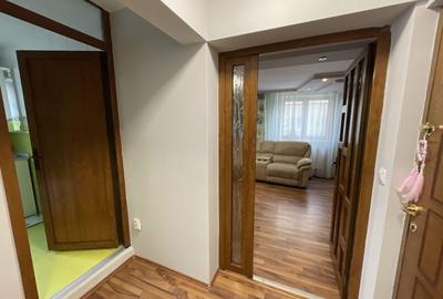 Apartament cu 2 camere decomandat în Progresul II - 16