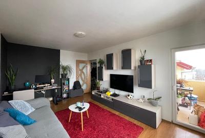 Apartament cu 3 camere decomandat, mobilat în Girocului