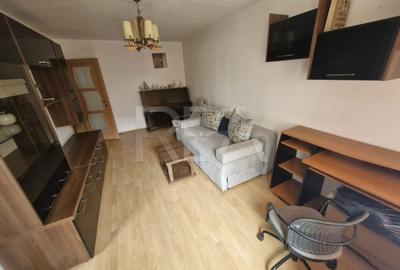 Apartament cu 3 camere la 750 de metri de statia de metrou Dristor 2 - 1