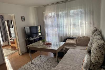 Apartament cu 3 camere semidecomandat în Astra - 1