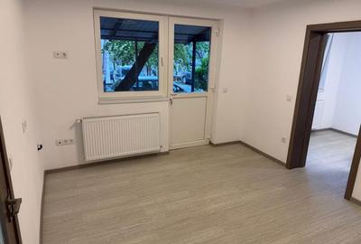 Spațiu comercial, de 50 mp, în Exterior Vest - 5