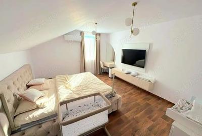 Casă cu 5 camere cu Teren 220 Mp în Central - 1