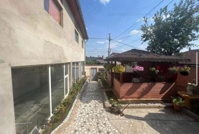 Casă cu 5 camere cu Teren 265 Mp în Dobroești - 5