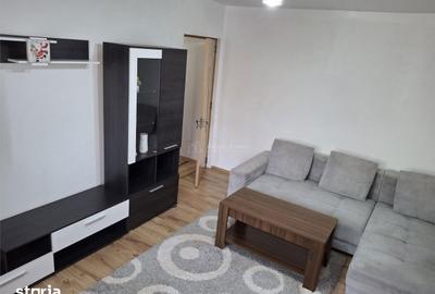Apartament cu 3 camere în Micro III - 12