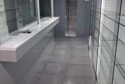 Spațiu comercial complet echipat - 7