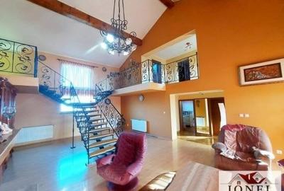 Casa de vanzare in Alba Iulia -800 mp teren - 2