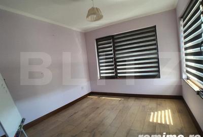 Casă cu 4 camere cu Teren 1500 Mp în Central - 3
