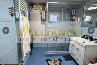 Casă cu 5 camere cu Teren 754 Mp în Glina