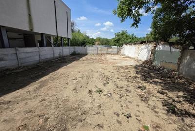 Casă cu 3 camere în Podari