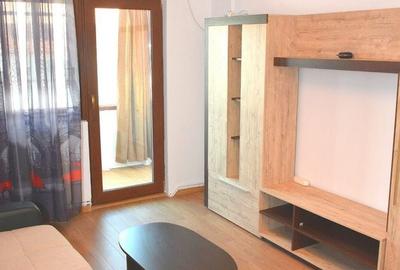 Apartament cu 2 camere decomandat în Mihai Viteazul