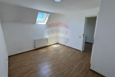 CASA DE VANZARA BAIA MARE ZONA LINISTITA - 16