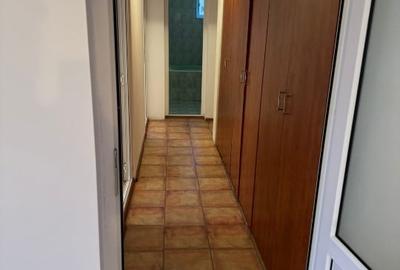 Apartament cu 3 camere semidecomandat în Central - 4
