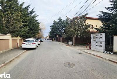 Teren de 1000 mp, în Central - 3
