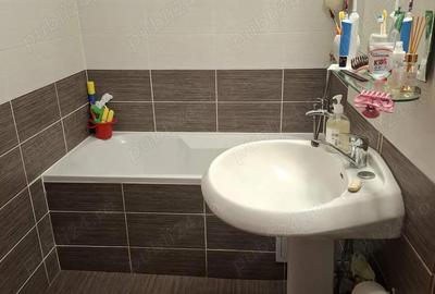 Apartament cu 3 camere decomandat în Central - 2