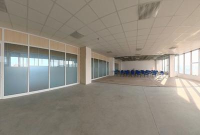 Birou, de 198 mp, în Militari - 1