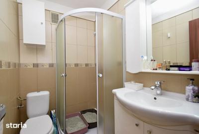 Apartament cu 4 camere decomandat în Brazda lui Novac