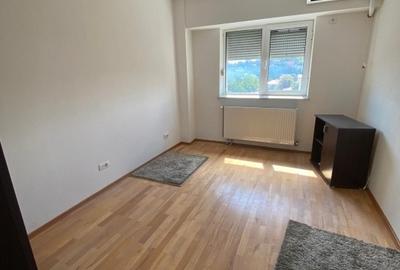 Apartament cu 3 camere decomandat în Aeroport - 7