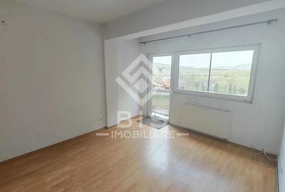 Apartament cu 2 camere decomandat în Independenței - 3