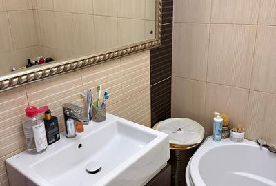 Apartament cu 3 camere decomandat în Energia - 8