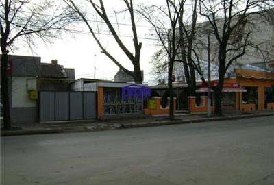 Teren Tribunal + spatii comerciale inchiriate - 4