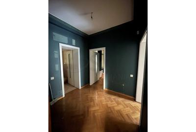 Casă individuală cu 6 camere cu Canalizare în Clucerului - 9