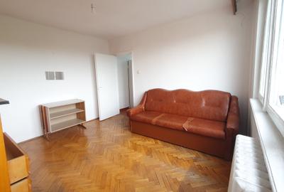 Apartament spatios cu potential de personalizare - 2