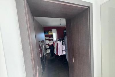 Apartament cu 3 camere decomandat, mobilat în Tomis Nord