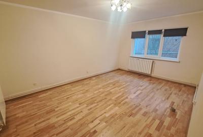 Apartament cu 3 camere decomandat în Central - 4