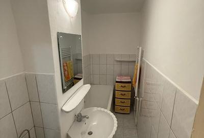 Apartament cu 2 camere decomandat în Sud - 11