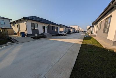 Casă individuală cu 4 camere cu Canalizare în Tunari - 21