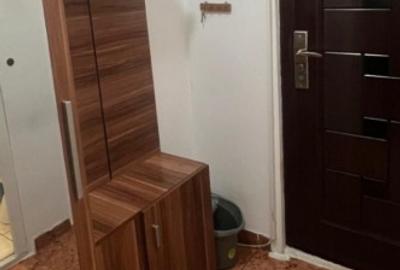 Garsonieră semidecomandată în Tractorul - 3