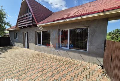 Casă cu 2 camere cu Teren 4000 Mp în Mădârjac - 2