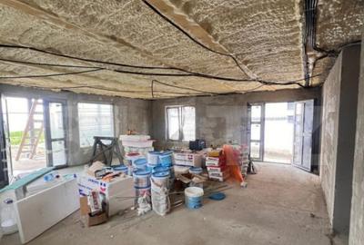 Casa individuala de vanzare, cu 4 camere, 96 mp, zona ?u - 15