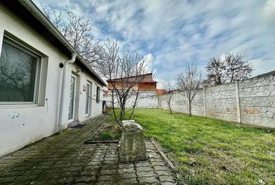 Casă cu 7 camere cu Teren 500 Mp în Central - 2