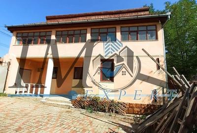 Casă individuală cu 5 camere cu Canalizare în Răhău - 1