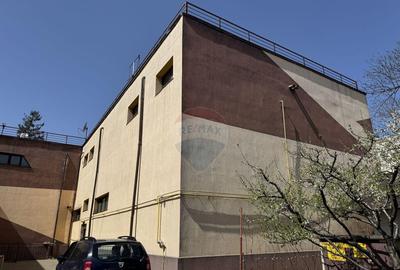 Spa?iu comercial de 1,460mp in zona Central - 2