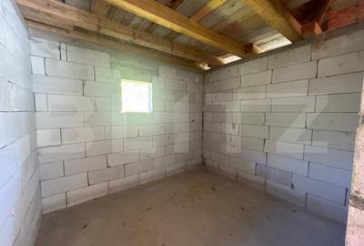 Casa la rosu in zona Bargau - 5