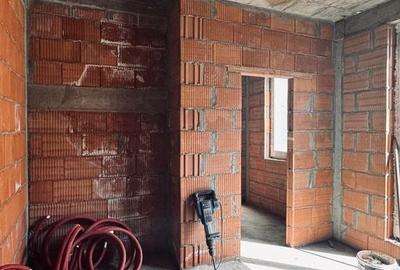 Apartament cu 2 camere decomandat în Giroc - 1