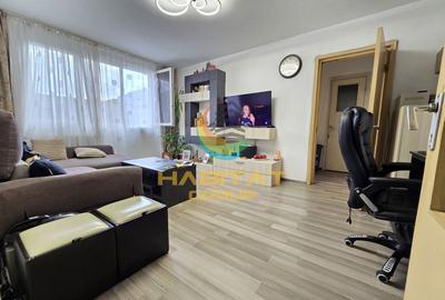 Apartament cu 3 camere semidecomandat, mobilat în Olteniței - 1