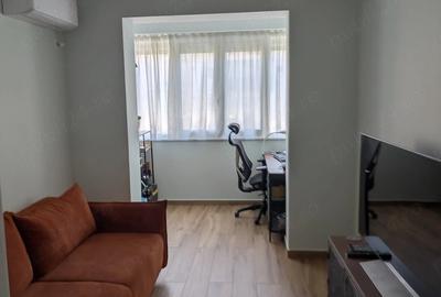 Apartament cu 5 camere decomandat în Girocului - 3