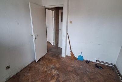 Apartament cu 2 camere semidecomandat în Florilor - 3