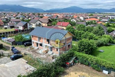 CASA  5 CAMERE IZVOR-TARLUNGENI - 24