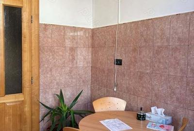 De vanzare apartament 2 camere ,ultracentral ,la casa - 1