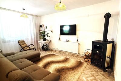 Casă cu 4 camere cu Teren 640 Mp în Prunaru - 8