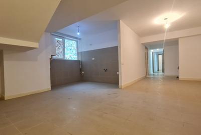 Apartament 3 camere 93mp Demisol Bloc 2014 - 7
