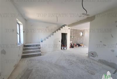 Duplex cu 8 camere cu Teren 318 Mp în Exterior Sud - 14