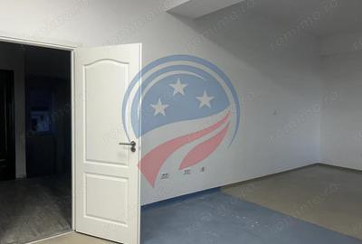 Spațiu comercial, de 1,100 mp, în Central - 4