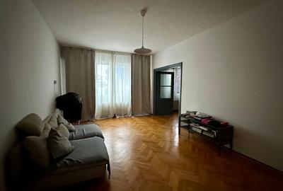 Două camere Mihai Eminescu, Piață Română - 1